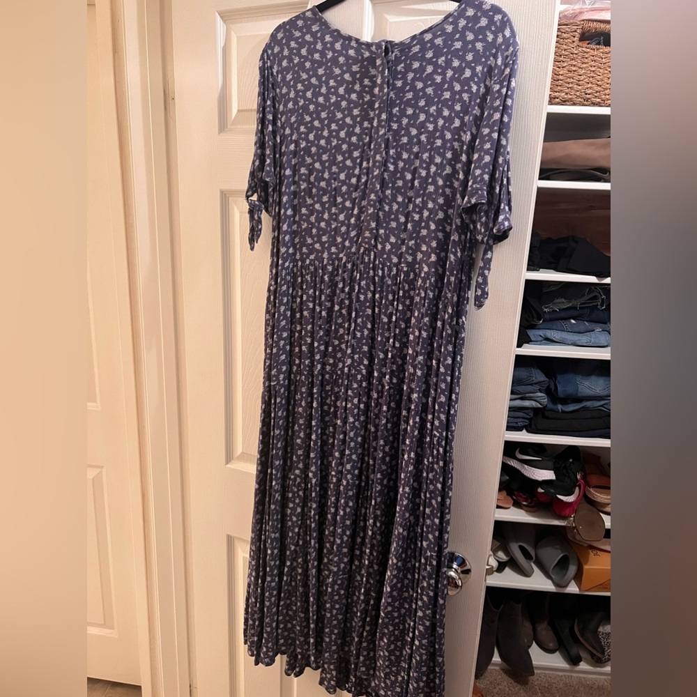 CJLA Floral Flowy Dress